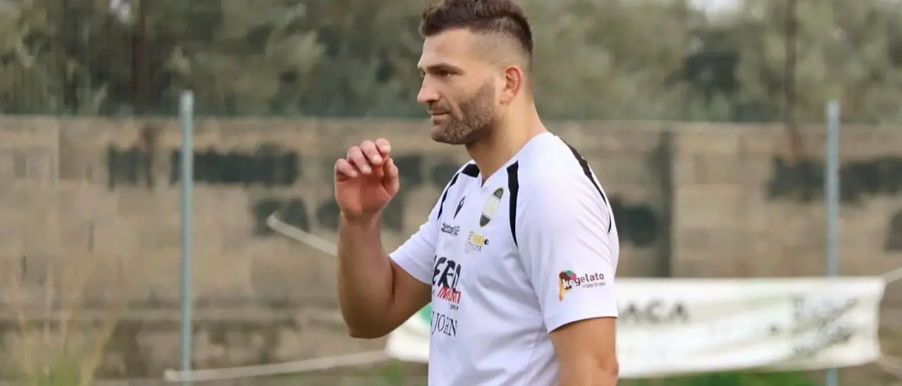 La Pro Pellaro si gode Foti,\u00A0il difensore goleador: «Obiettivo? Mantenere il quinto posto»\n