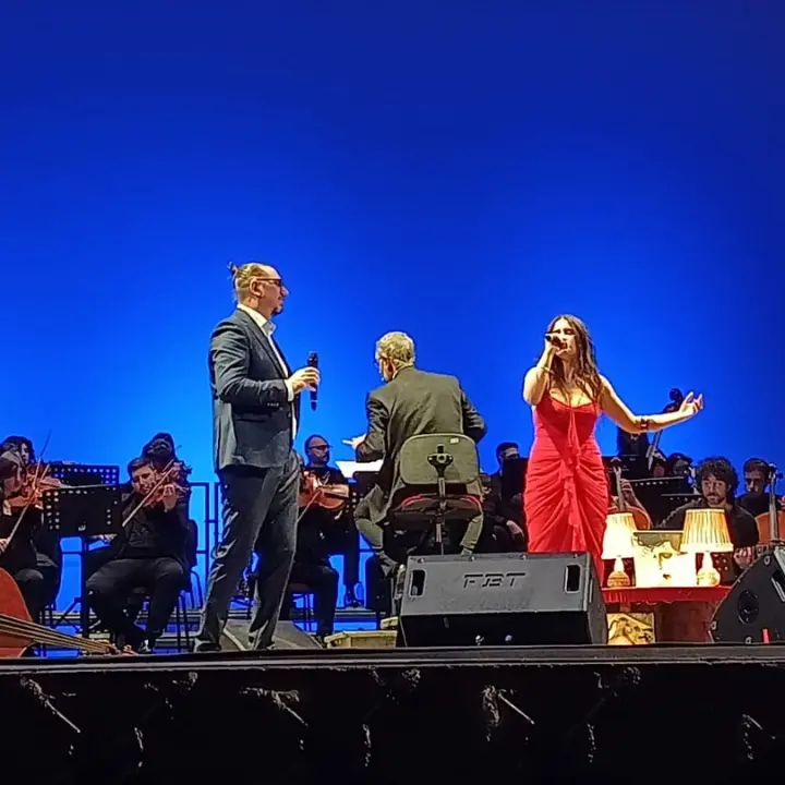 Appuntamento con Ornella: eleganza sinfonica e memoria d’autore al Rendano\n