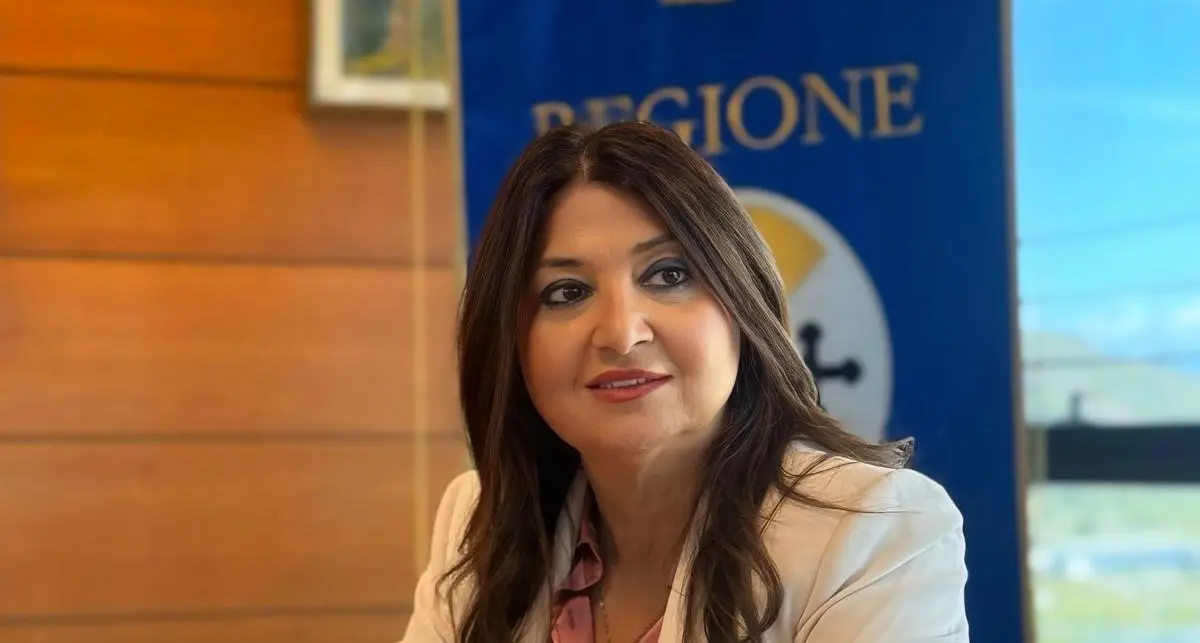 Fino a 10mila euro di contributi per le donne che affrontano cure oncologiche, da domani via alle domande\n