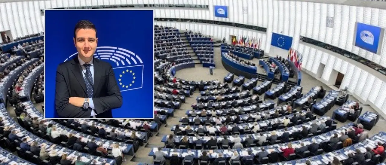 Huaweigate, oltre 4 ore di interrogatorio per l’ex assistente calabrese di Martusciello: «Andrea Maellare è\u00A0una vittima»\n