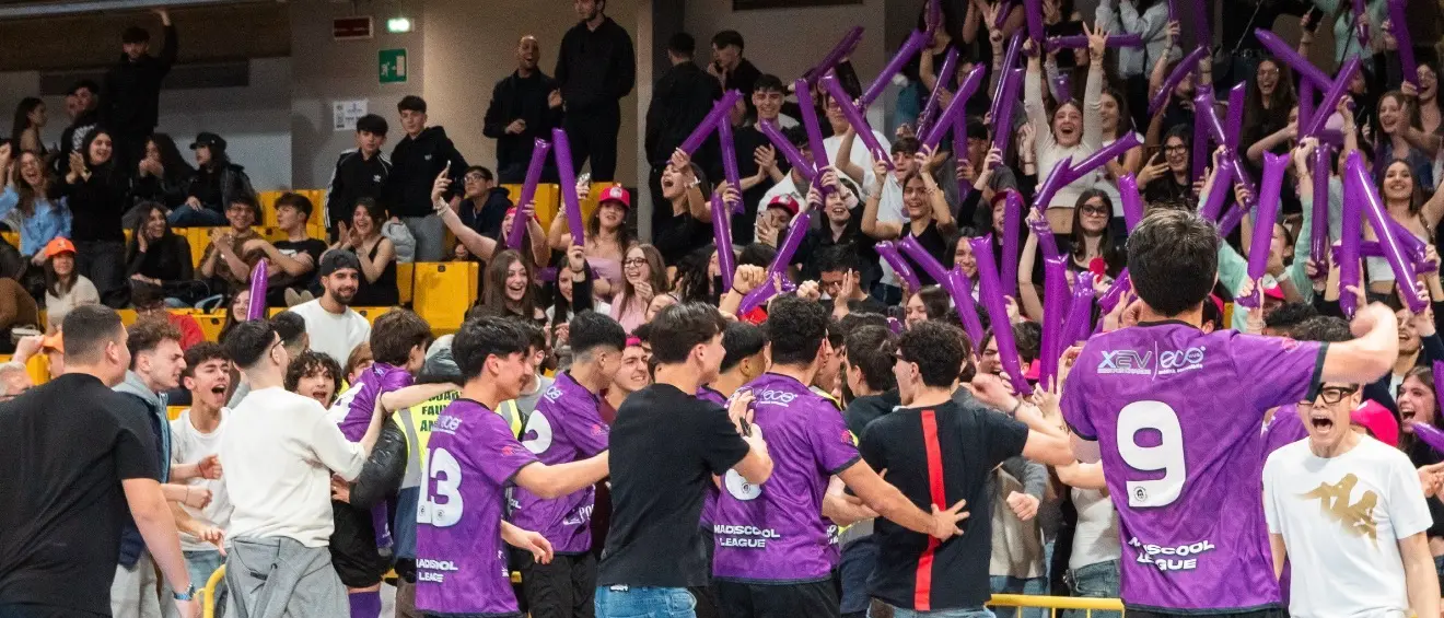 La Madiscool League conquista la Calabria: «Un evento che si ispira ai grandi\u00A0show americani e un’opportunità per i giovani»\n\n\n