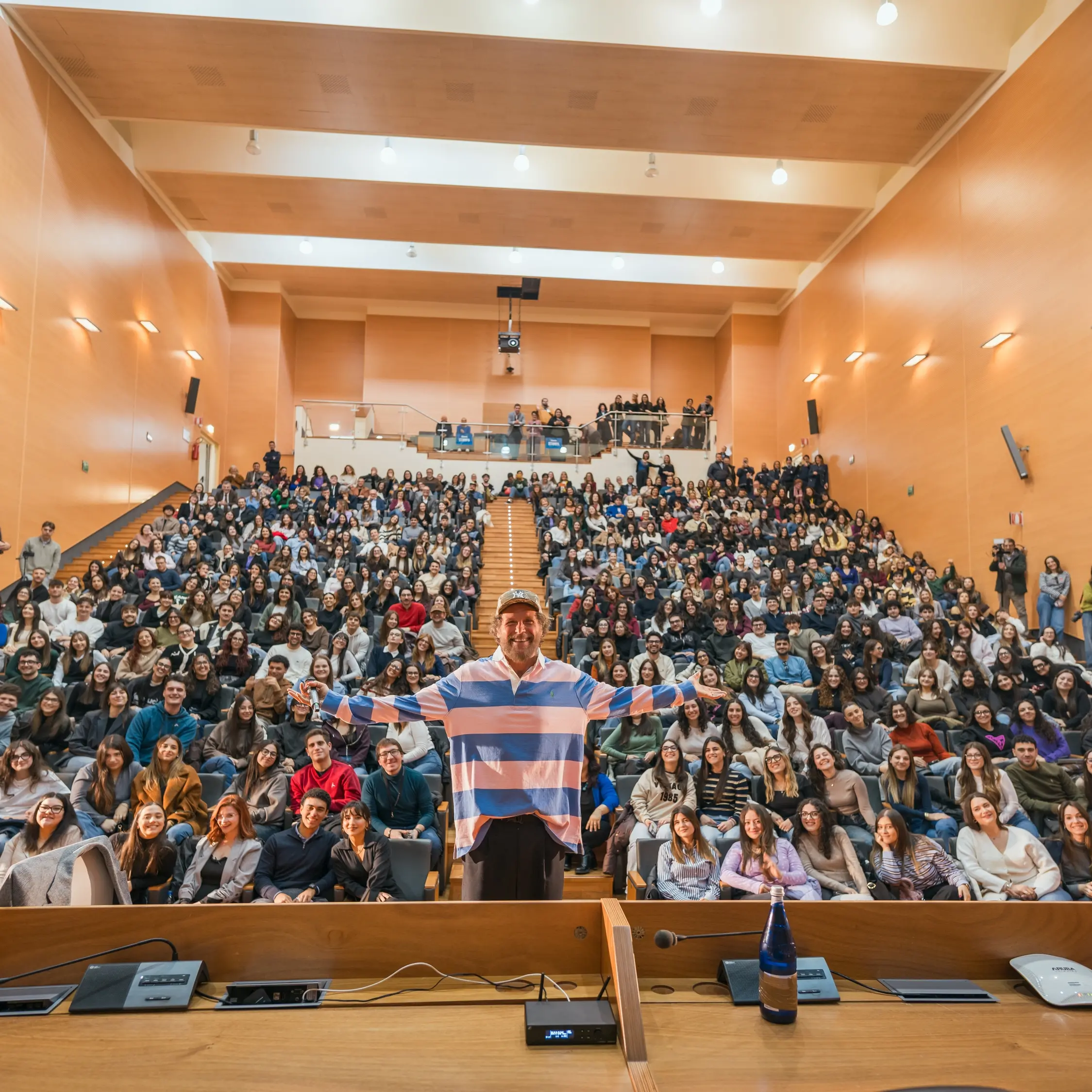 Jovanotti a Catanzaro, Monteverdi: «Grazie\u00A0per l’incontro con gli studenti dell’UMG. La città lo aspetta il 22 agosto»\n