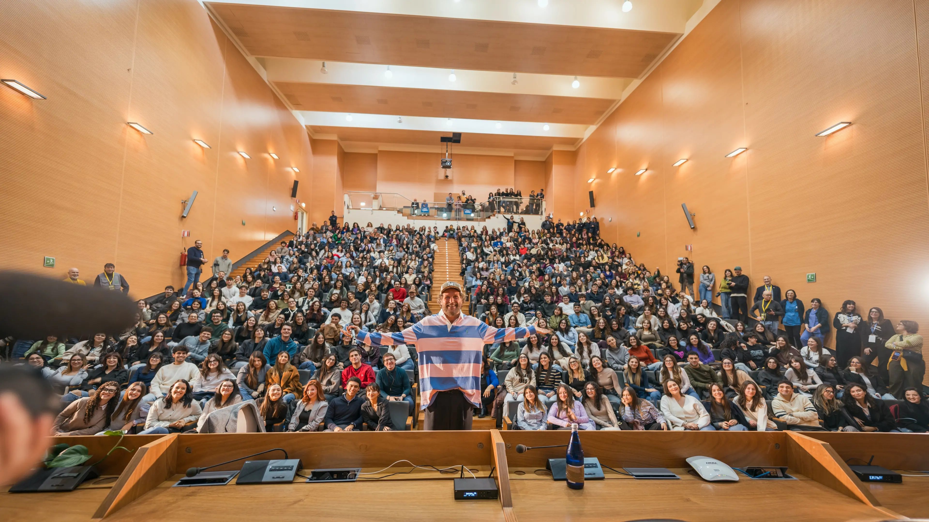 Jovanotti a Catanzaro, Monteverdi: «Grazie\u00A0per l’incontro con gli studenti dell’UMG. La città lo aspetta il 22 agosto»\n