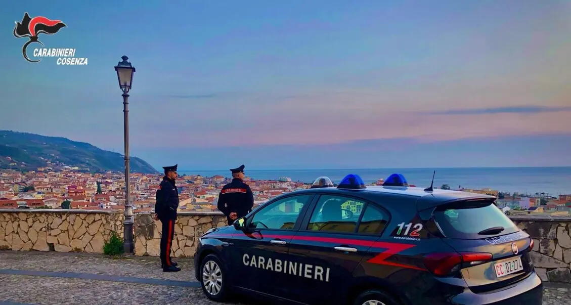 Scalea, sequestrati un chilo di hashish e 7mila euro\n