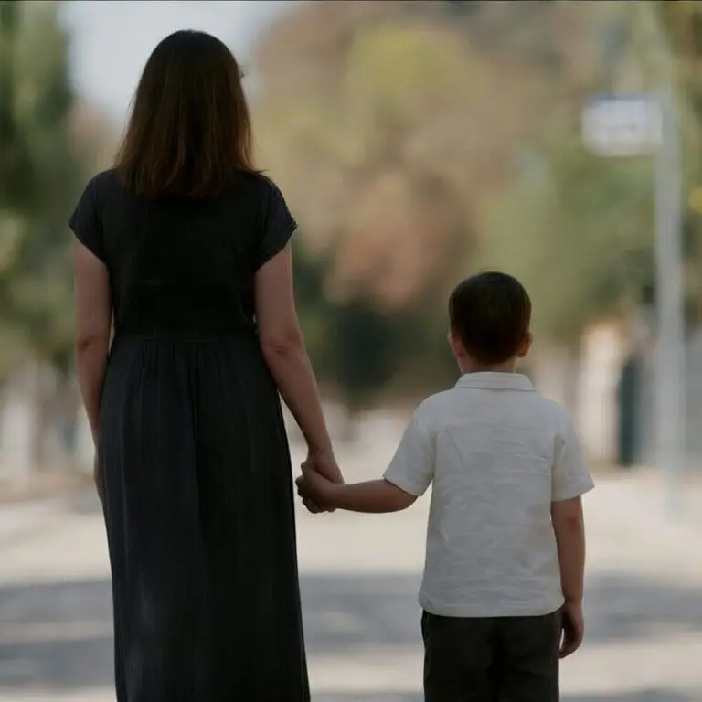 L’odissea di Francesco, la madre disperata: «A Cosenza non si può operare, in Calabria noi cittadini di Serie B»\n