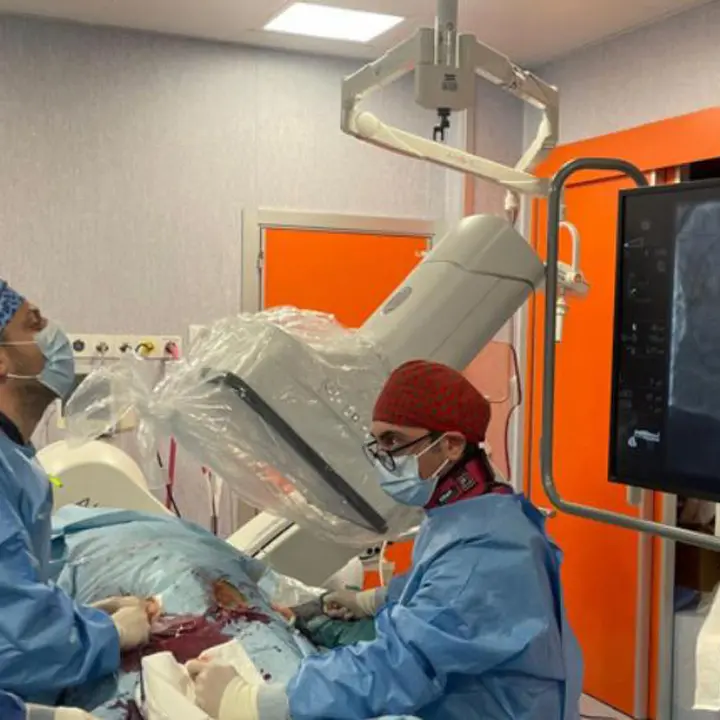 Cosenza, all’Annunziata utilizzata un’endoprotesi ramificata per riparare l'arco aortico\u00A0\n