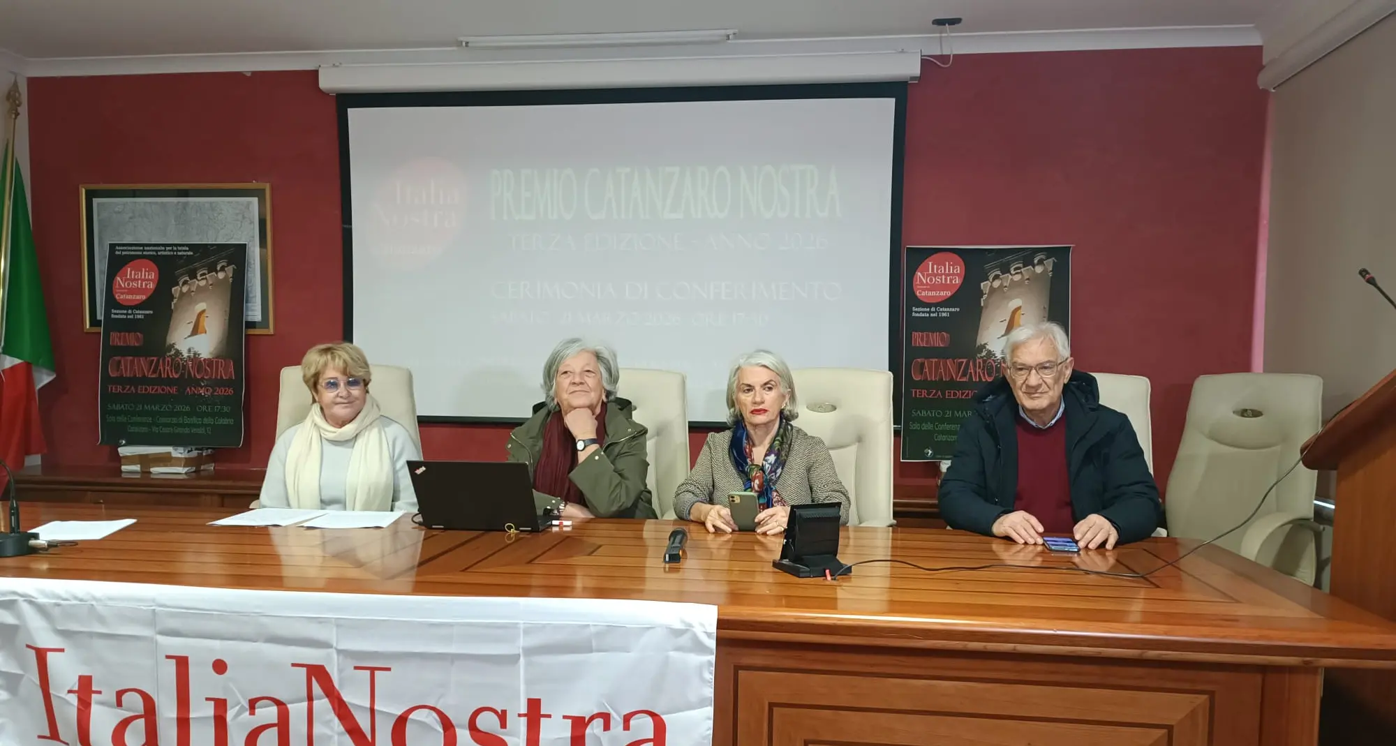 Premio “Catanzaro Nostra”, presentata la terza edizione del riconoscimento che celebra chi costruisce identità e comunità\n