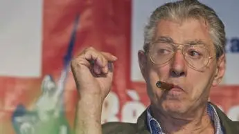 <p>Umberto Bossi&nbsp;</p>\\n