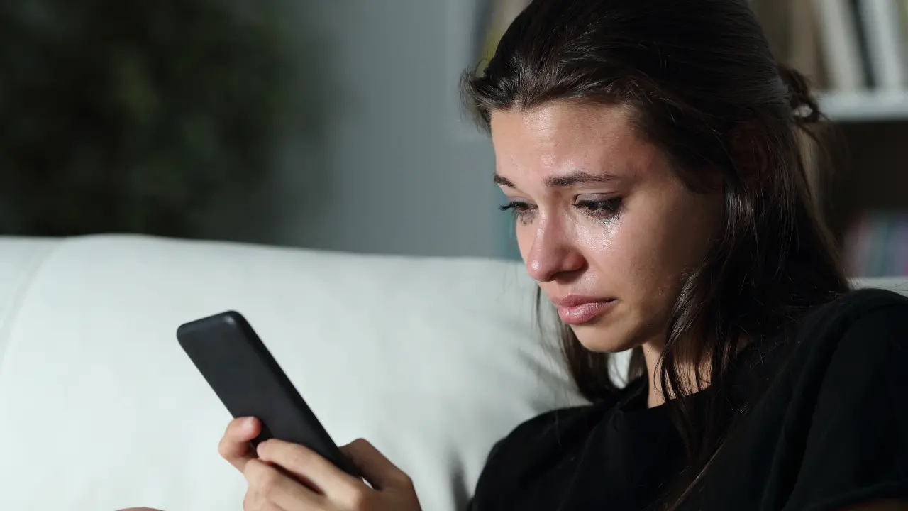 Odio in rete, da Vibo parte un nuovo percorso di formazione contro il cyberbullismo\u00A0con il progetto europeo MYTHiC\n