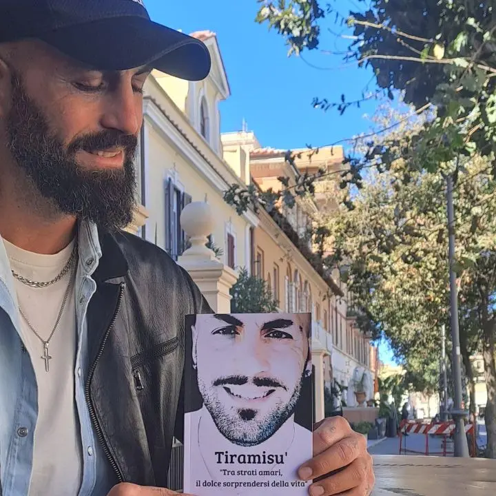 La rinascita di Roberto Stoico è in “Tiramisù”:\u00A0«Smettere di dare colpe agli altri è l’unico modo per ripartire»\n