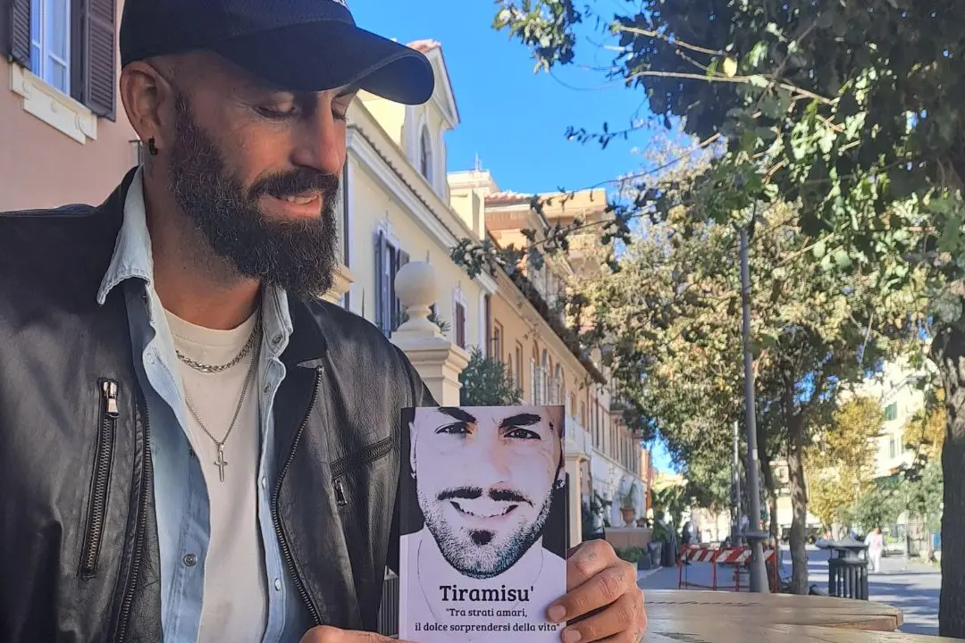 La rinascita di Roberto Stoico è in “Tiramisù”:\u00A0«Smettere di dare colpe agli altri è l’unico modo per ripartire»\n