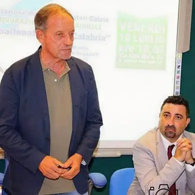 L’Associazione italiana allenatori calcio in Calabria: incontri con gli staff di Cosenza, Catanzaro e Crotone\n