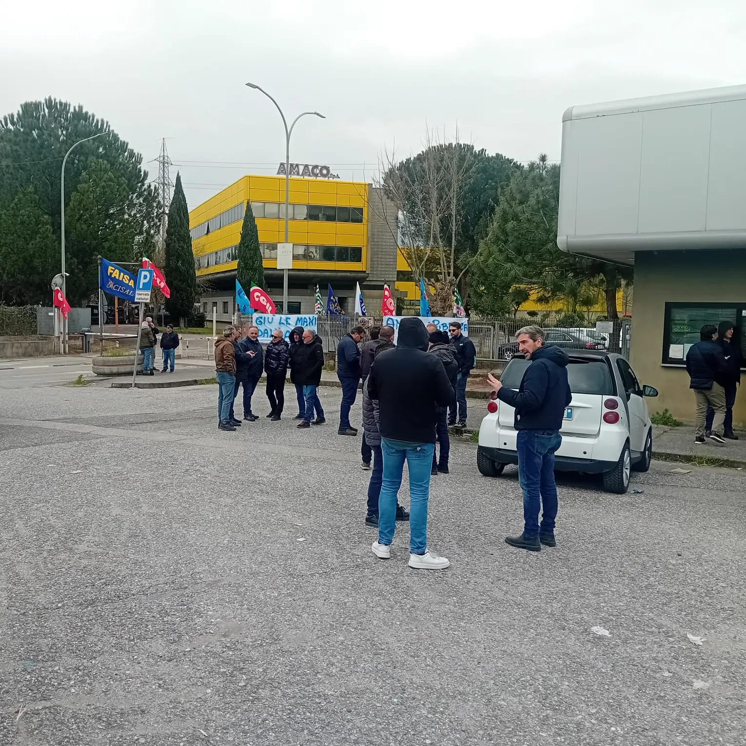 Amaco, stato di agitazione e sit in permanente dei lavoratori del TPL\n