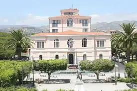 Noleggio con conducente, a Siderno al via l'iter per assegnare dieci nuove licenze\n