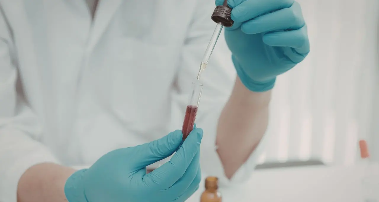 <p>Epatite A, cresce la<span style=\"color:hsl(0, 75%, 60%);\"> preoccupazione</span> anche in Calabria: come avviene il contagio e come prevenire</p>