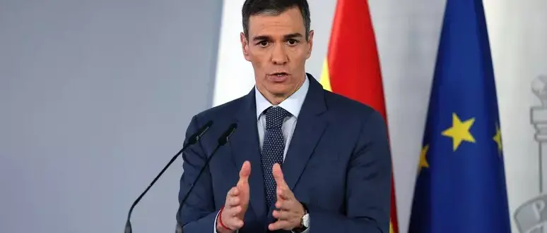 Guerra in Medio Oriente, piano da 5 miliardi: Sánchez mobilita misure contro la crisi\n