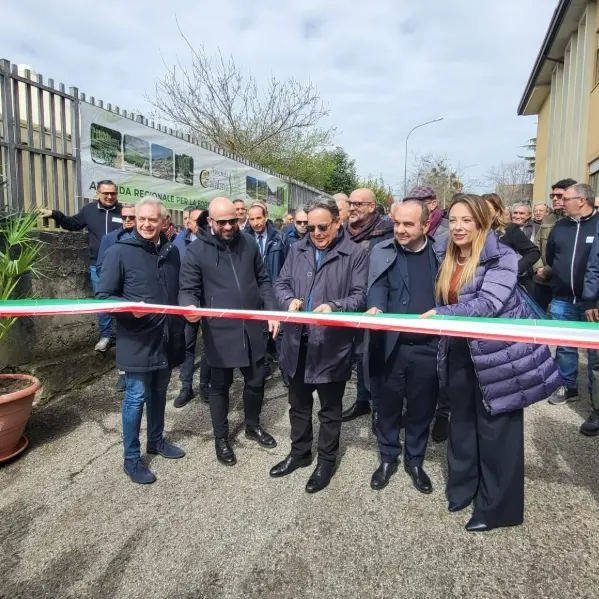 Catanzaro, alla Cittadella presentati 64 nuovi mezzi per la prevenzione incendi e dissesto idrogeologico\n