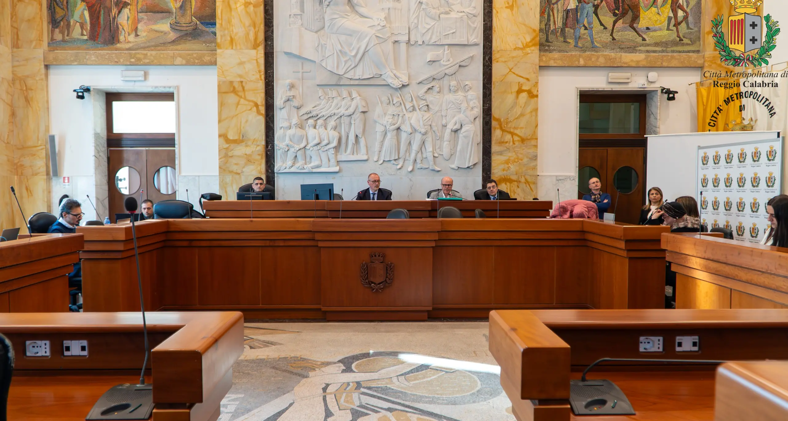 Dalla riqualificazione delle periferie alla sicurezza sociale, il Consiglio metropolitano accelera su interventi e strategie per il territorio\n