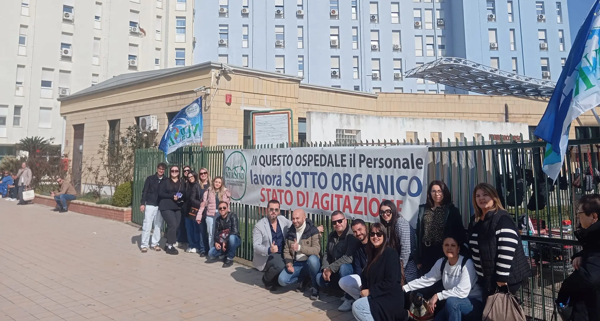 Ospedale di Crotone, l’Asp si impegna alla proroga dei contratti per infermieri e Oss: rientra la protesta\n