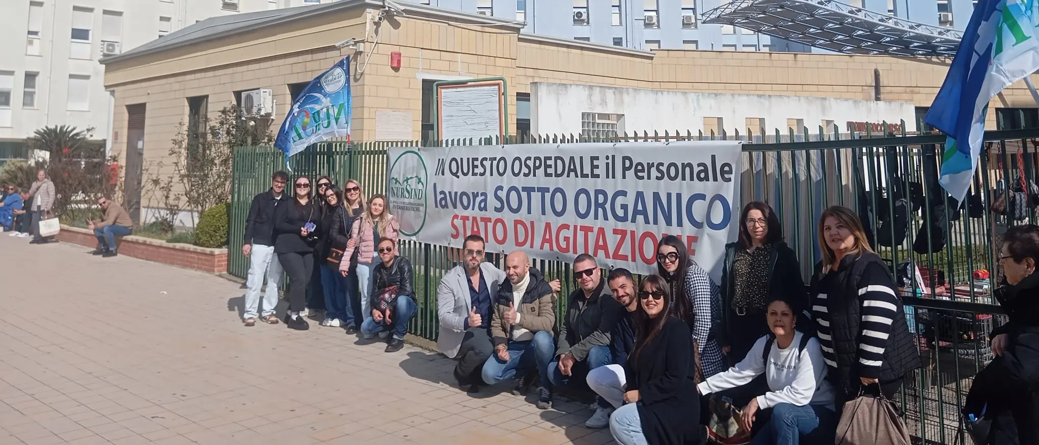 Ospedale di Crotone, l’Asp si impegna alla proroga dei contratti per infermieri e Oss: rientra la protesta\n