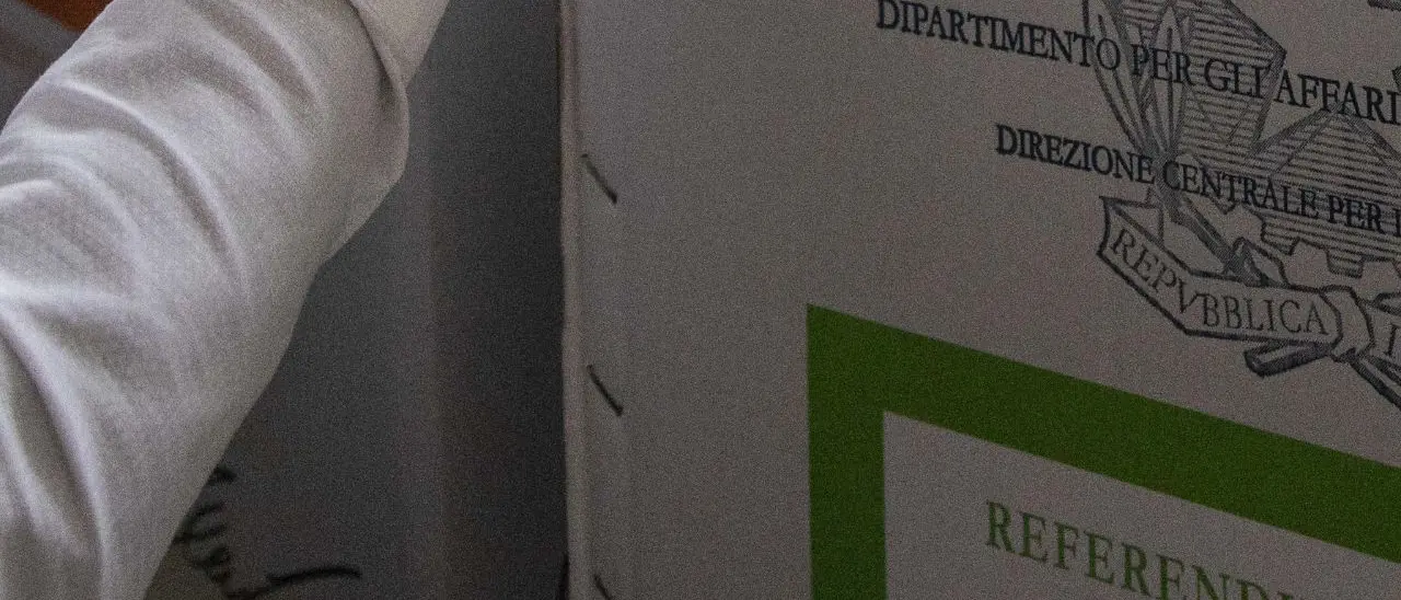 Referendum giustizia, seggi aperti in tutta Italia: si vota oggi e domani. Su LaC Tv lo speciale lunedì alle 15\n