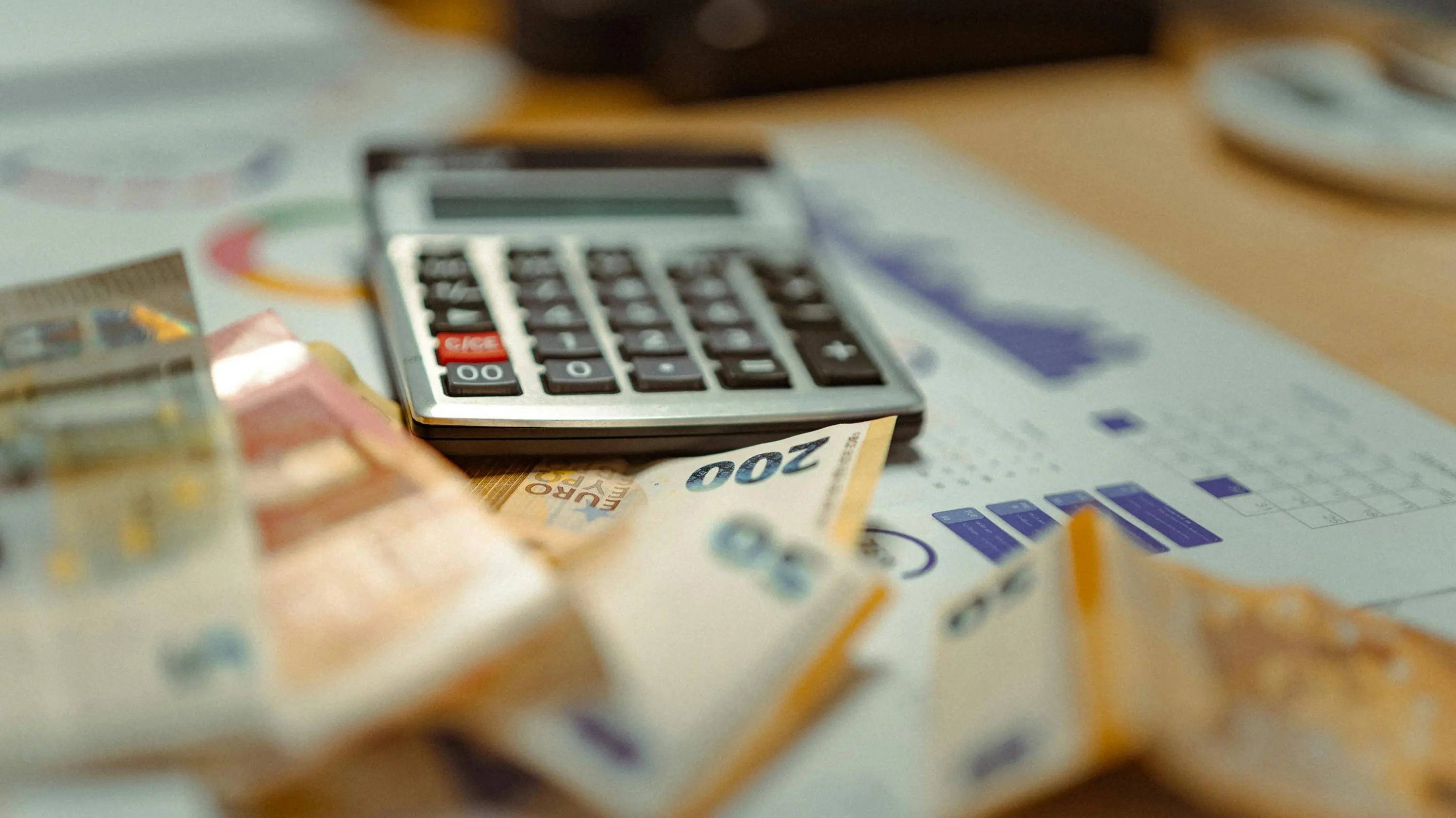 <p>Redditi familiari, il Sud cresce ma il divario resta: Calabria fanalino di coda</p>