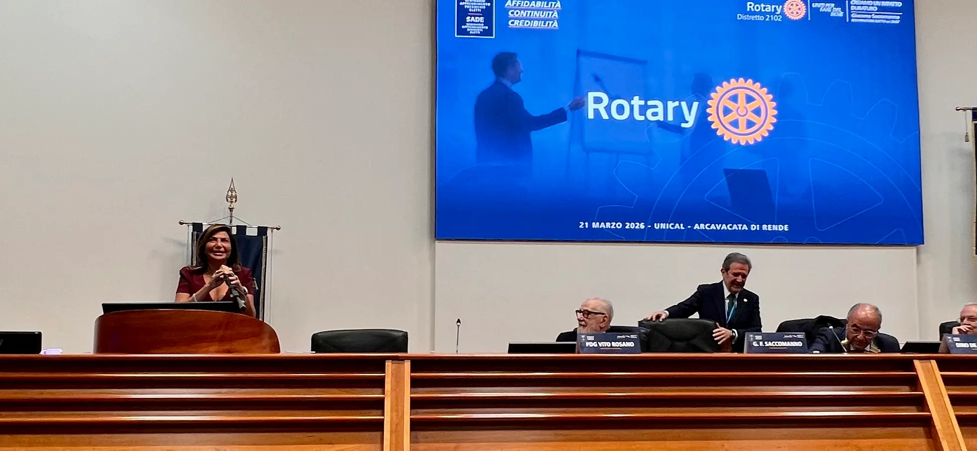 Loizzo spinge su terapie digitali e ospedale virtuale a Cosenza: «Rotary partner del Parlamento per la sanità del futuro»\n