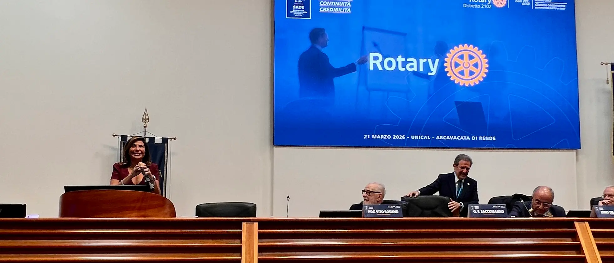 Loizzo spinge su terapie digitali e ospedale virtuale a Cosenza: «Rotary partner del Parlamento per la sanità del futuro»\n
