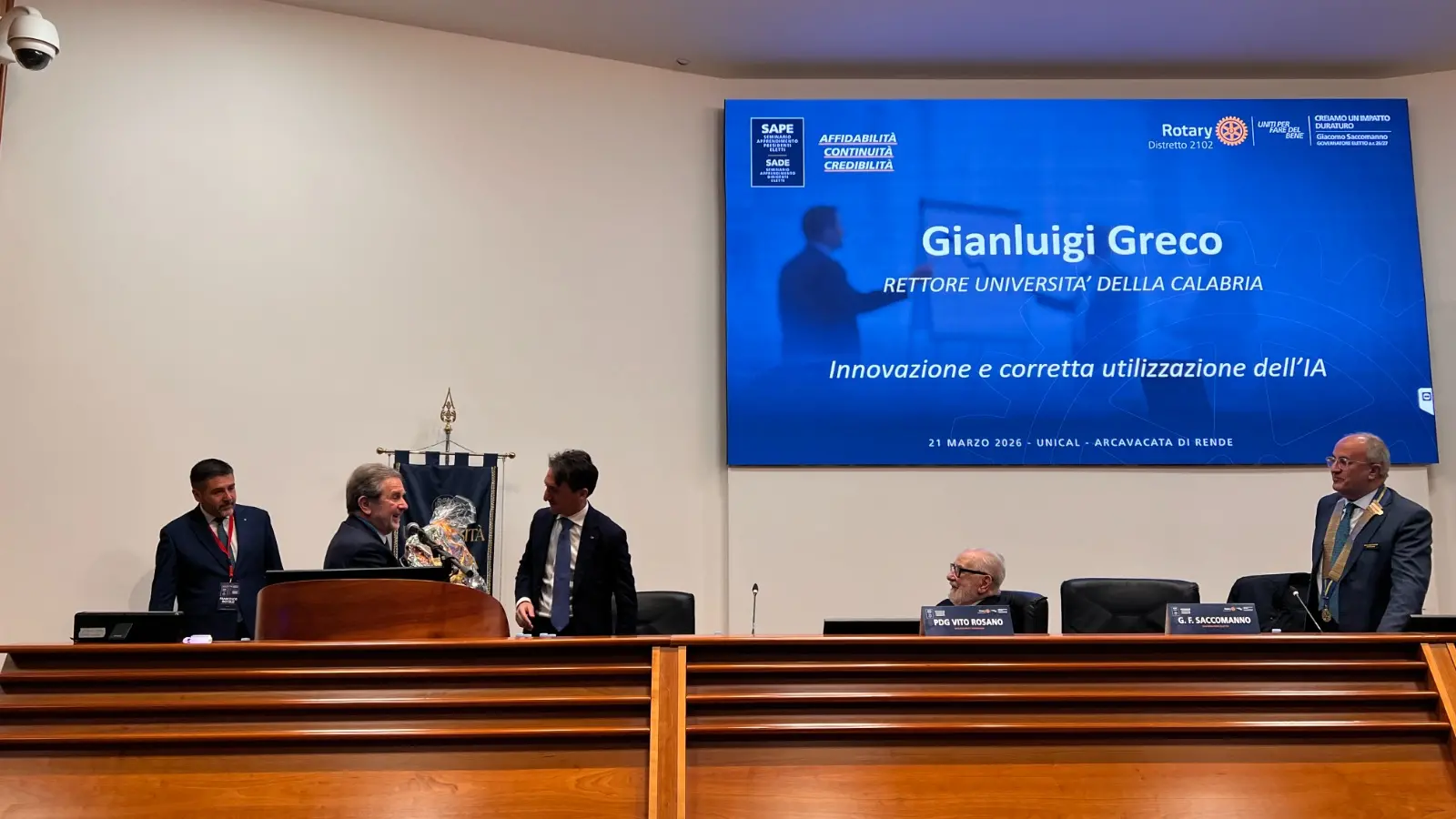 Unical, il rettore Greco: «L’intelligenza artificiale è già qui. La vera sfida è restare umani»\n