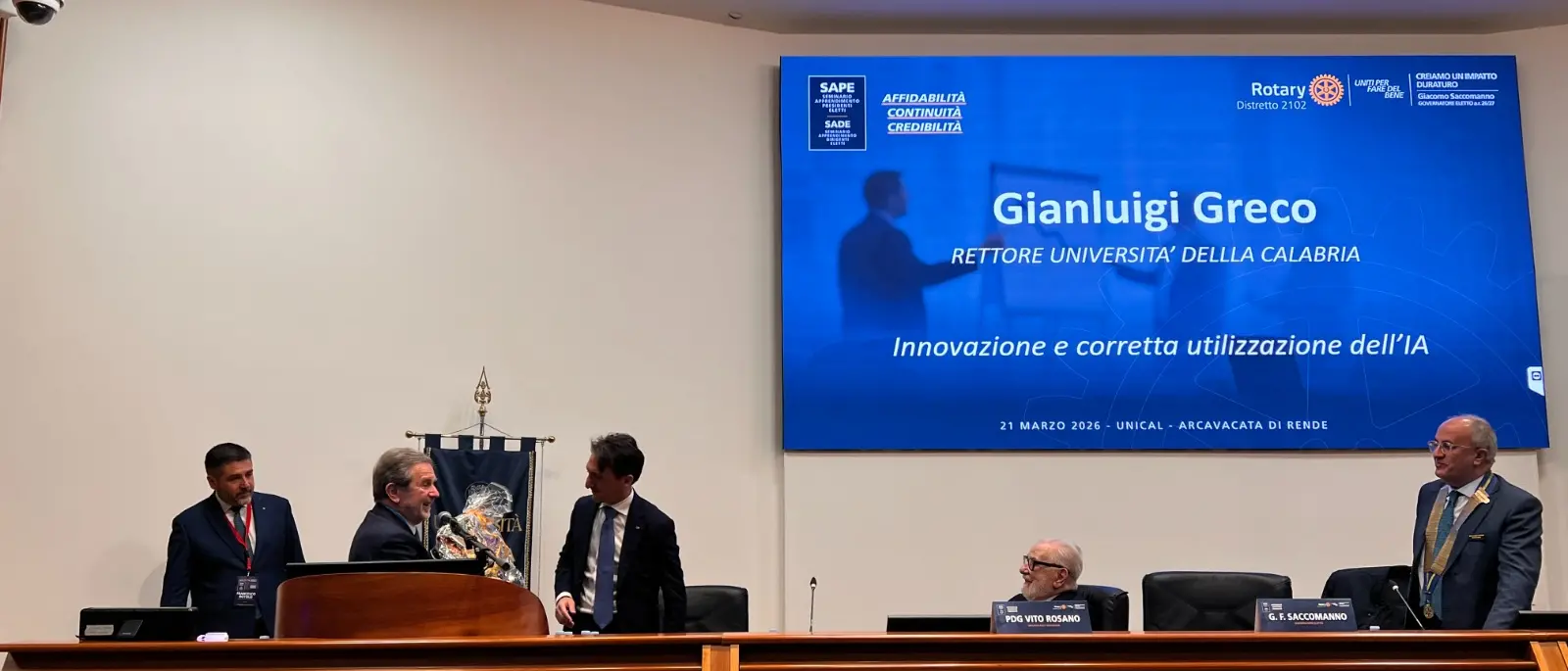 Unical, il rettore Greco: «L’intelligenza artificiale è già qui. La vera sfida è restare umani»\n