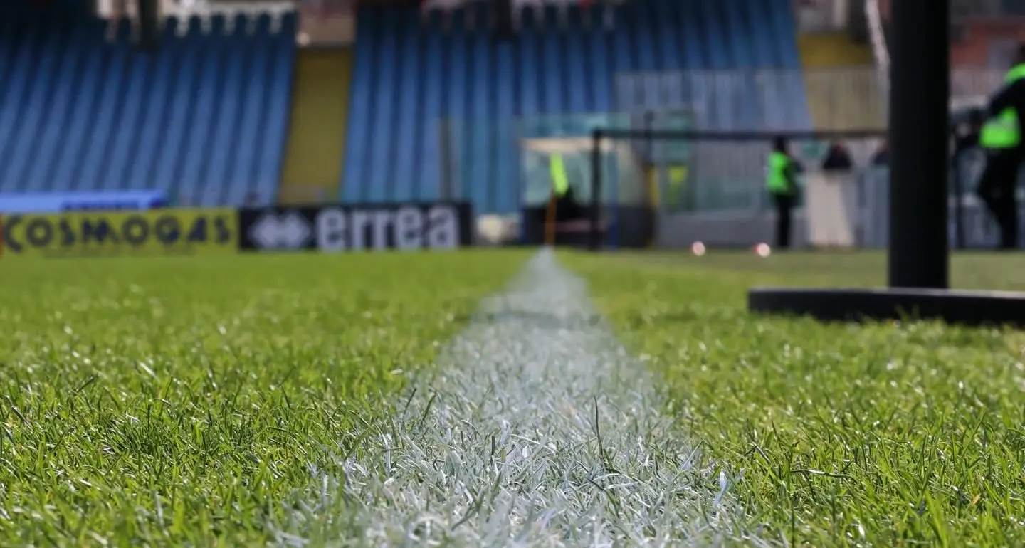 <p>Serie B,<span style=\"color:hsl(0, 75%, 60%);\"> prova del 9 per il Catanzaro</span> a Cesena: squadre in campo. Tutti gli aggiornamenti – LIVE</p>