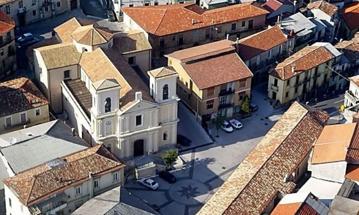 Riscossione tributi a Chiaravalle Centrale, il Pd cittadino:\u00A0«Sindaco Donato fugge dal confronto: assemblea-farsa senza dibattito»\n\u00A0\n