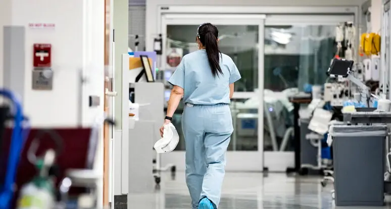 <p>Non solo Vibo, in tutta la Calabria <span style=\"color:hsl(0, 75%, 60%);\">gli ospedali scoppiano</span>: unica regione d'Italia con posti letto sempre occupati al 100% (e più)</p>