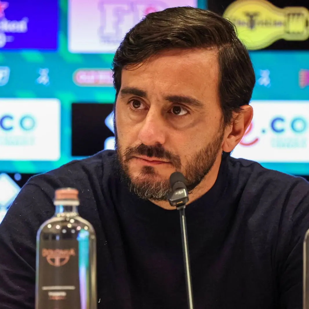 Il Catanzaro crolla a Cesena (3-1), Aquilani: «Secondo tempo inspiegabile, così non si cresce. Attenzione alla presunzione»\n