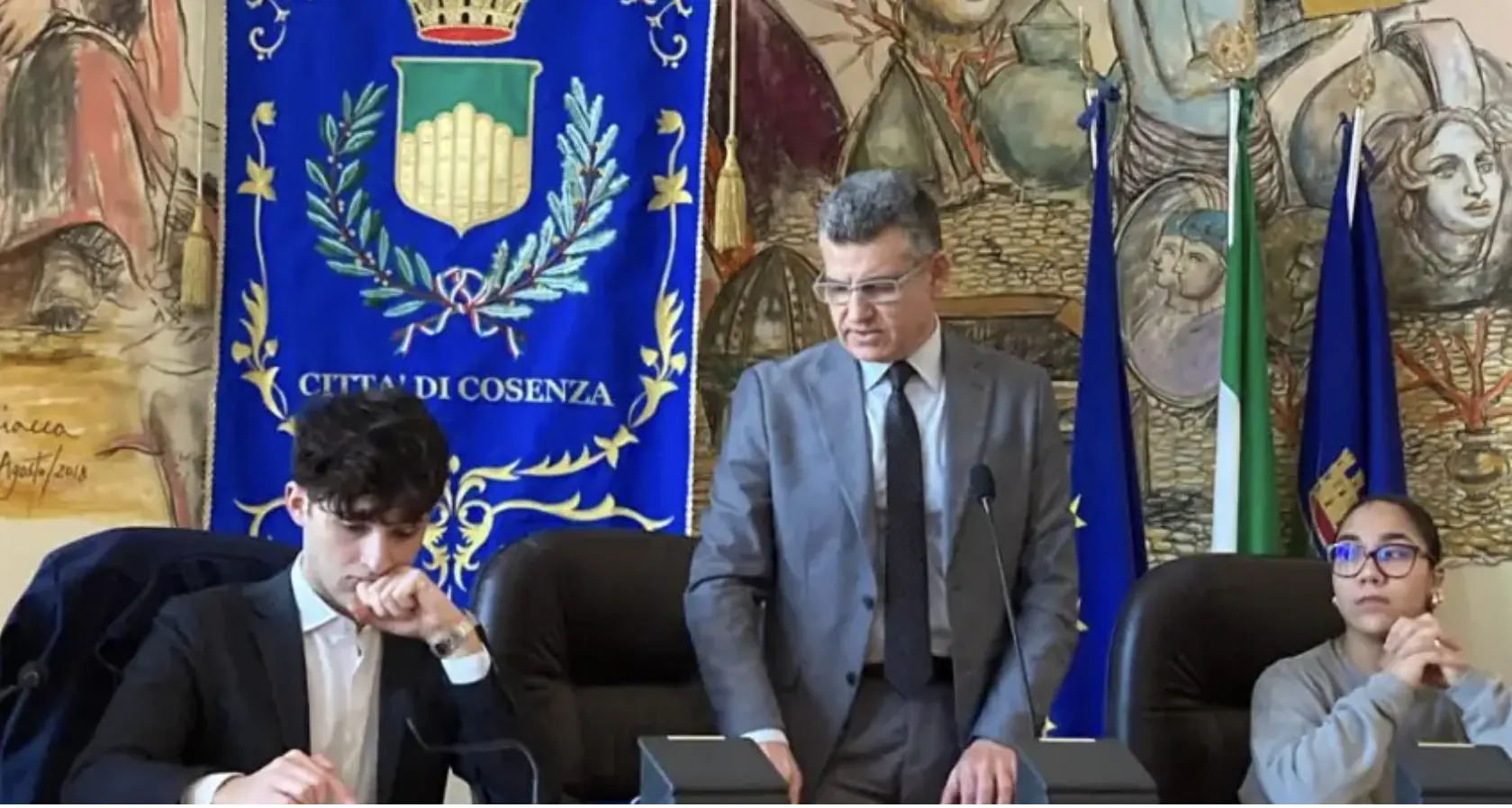 “Confluenze”, Cosenza tra le finaliste per Città Italiana dei Giovani 2026\n