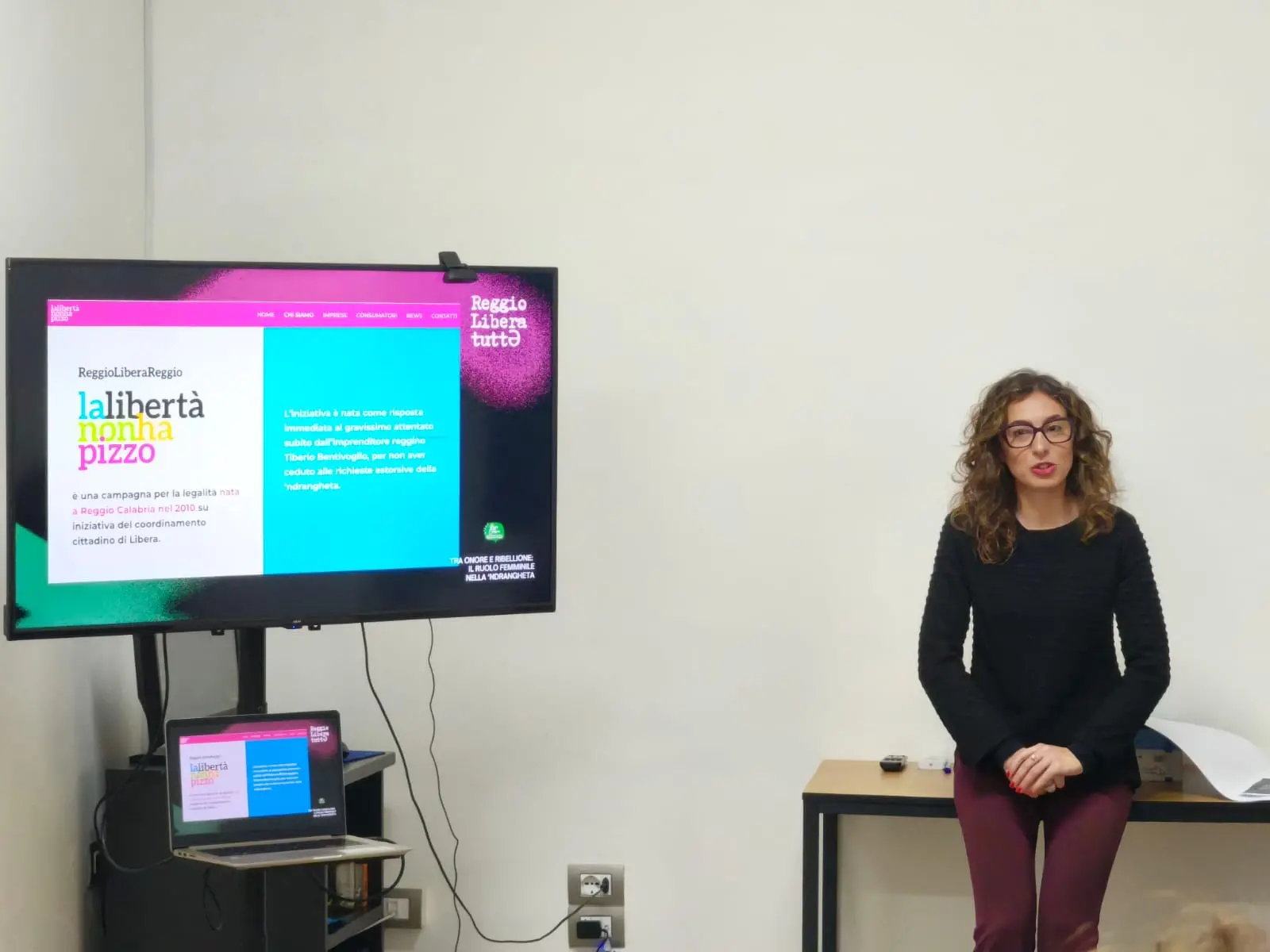 Reggio Libera tuttə, tra memoria e impegno: «Patriarcato e ’ndrangheta, un legame da spezzare»\n