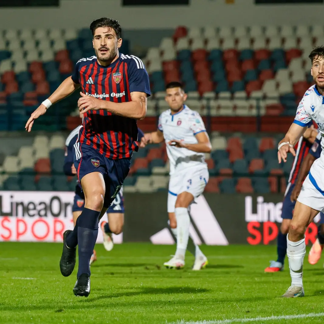 Cosenza-Latina:\u00A0rientra Caporale in difesa, regia affidata a Palmieri\n