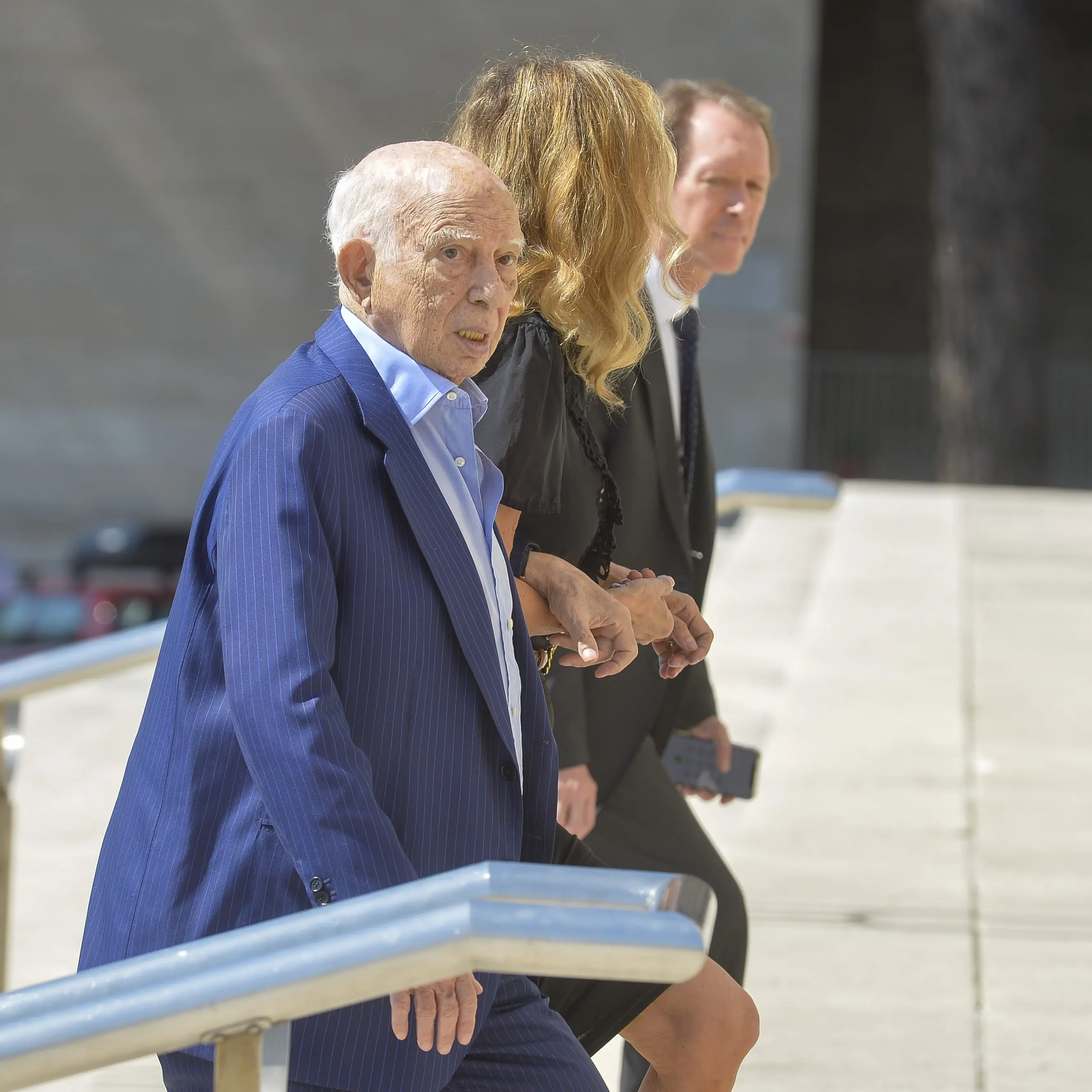 <p>Pomicino e i proiettili di piombo firmati Geronimo: il fantasma della Prima Repubblica tra inchiostro e potere</p>