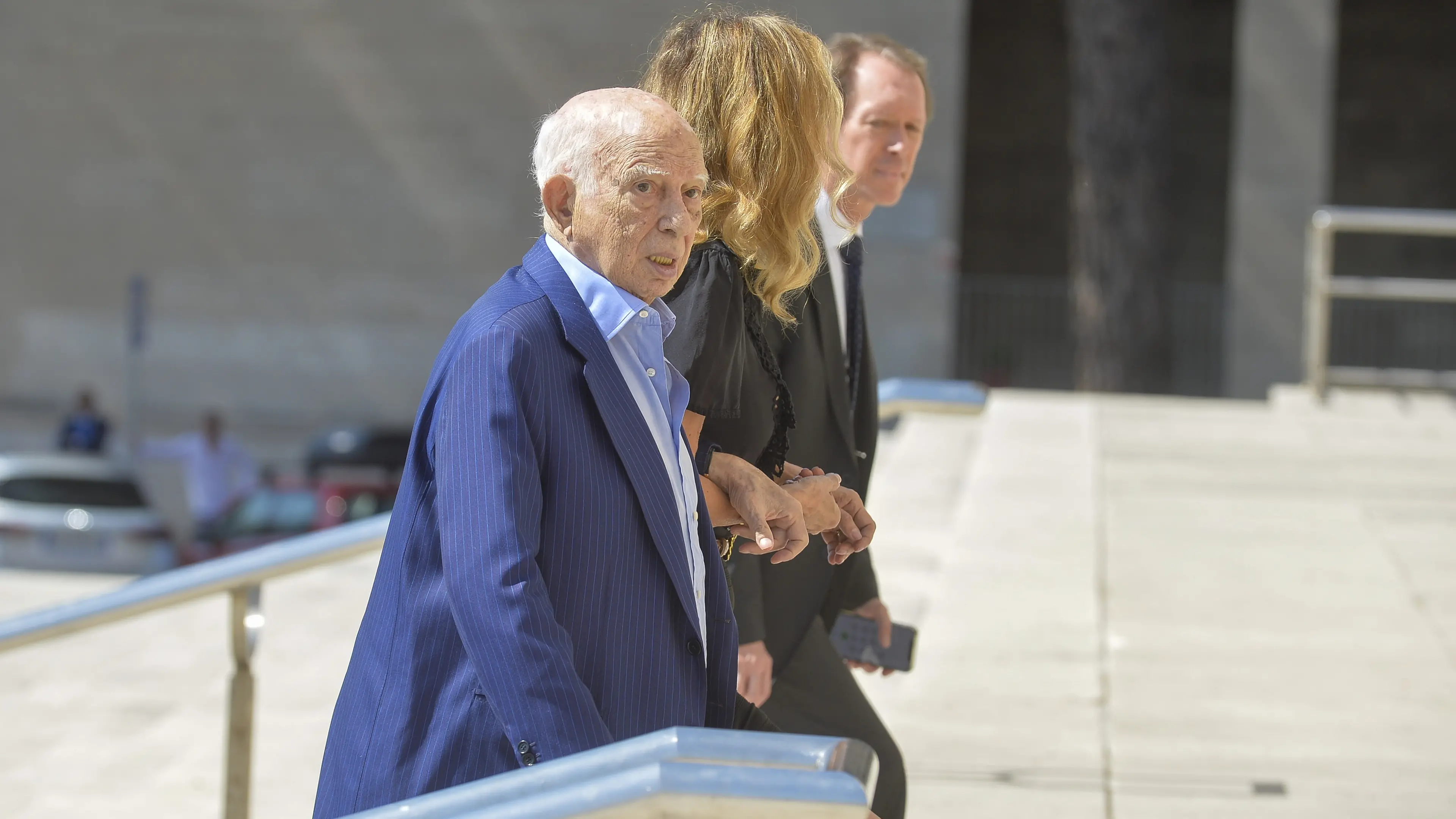 <p>Paolo Cirino Pomicino&nbsp;</p>\\n , Stefano Carofei