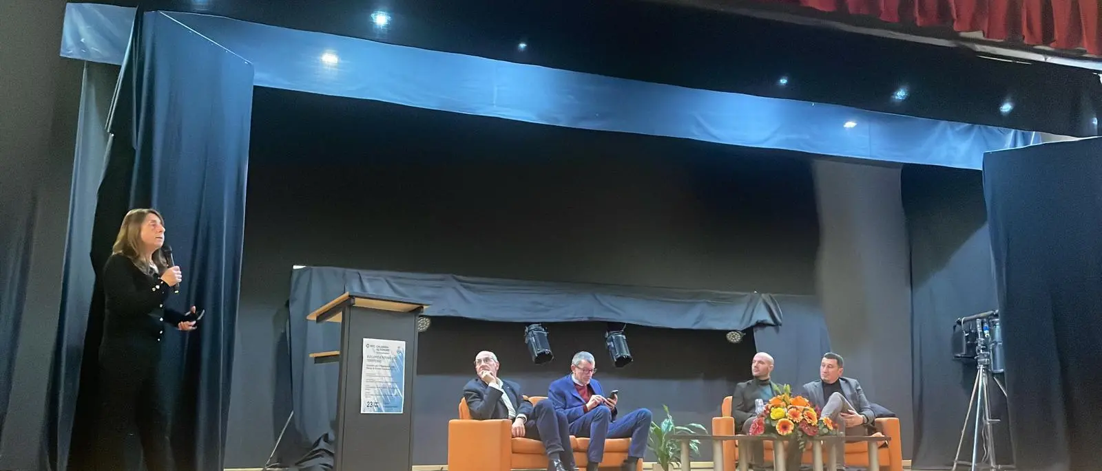 Filadelfia riapre la partita del credito di prossimità: incontro con la Bcc per portare in paese uno sportello bancario\n