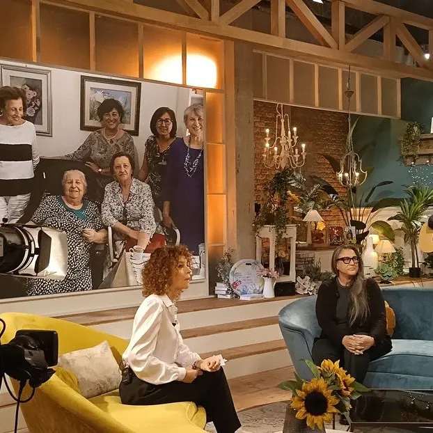 <p>La storia delle gelsominaie di Reggio Calabria approda in televisione con il documentario “La rugiada e il sole”</p>