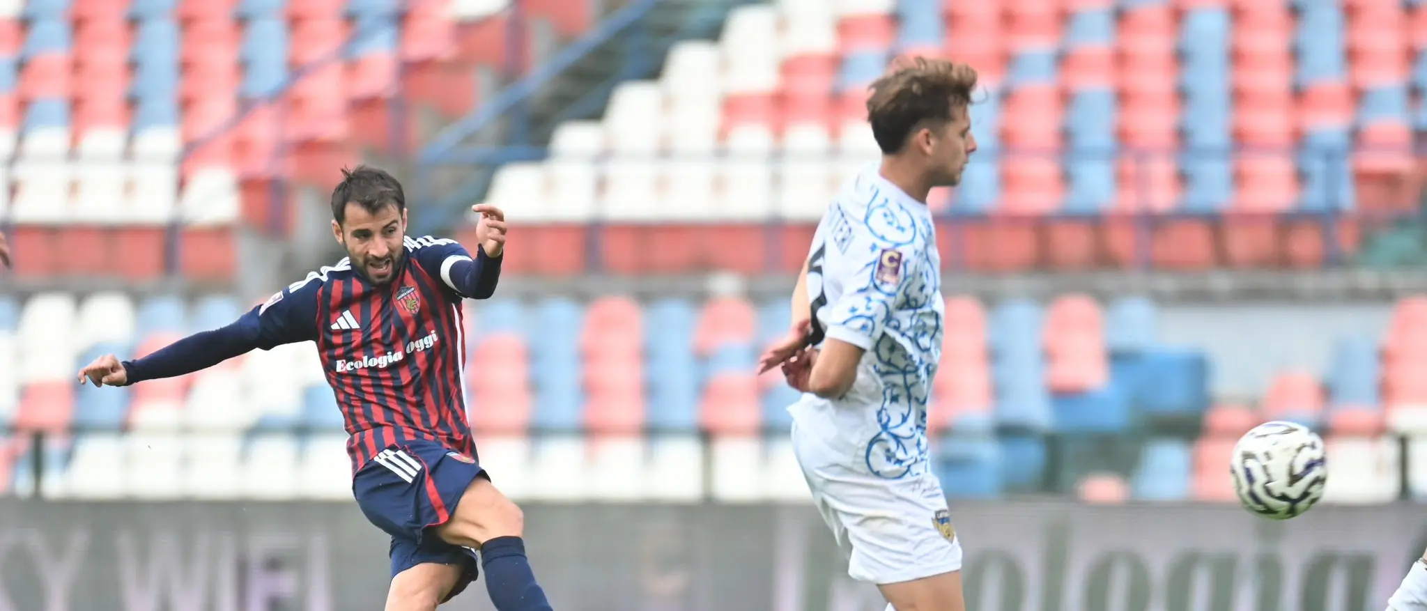 Il Cosenza rialza la testa, Latina battuto al Marulla con una grande rimonta\n