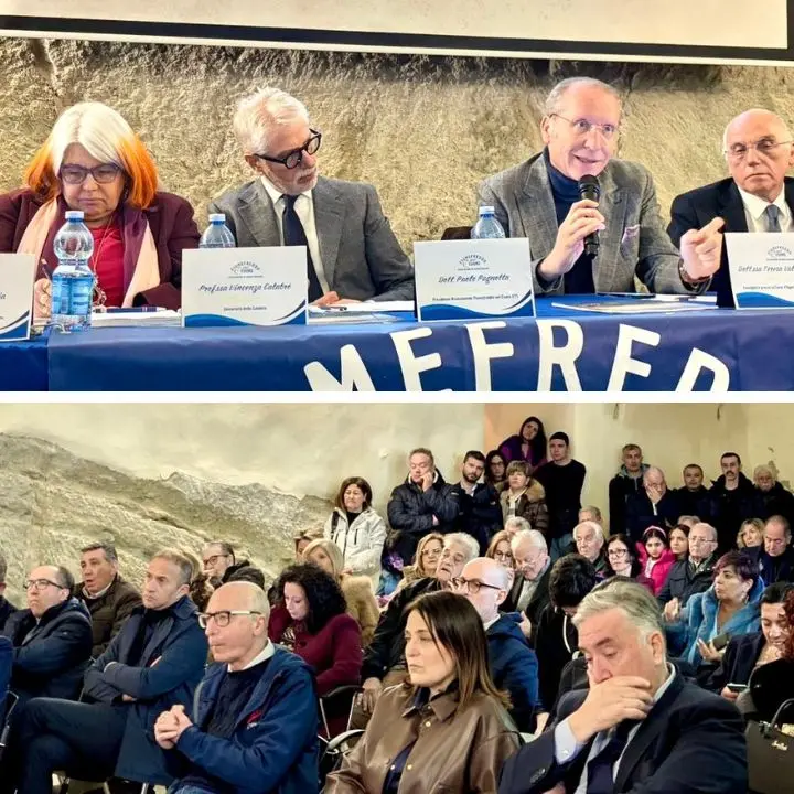 A Fiumefreddo Bruzio il mare diventa priorità: confronto serrato su tutela e futuro\n