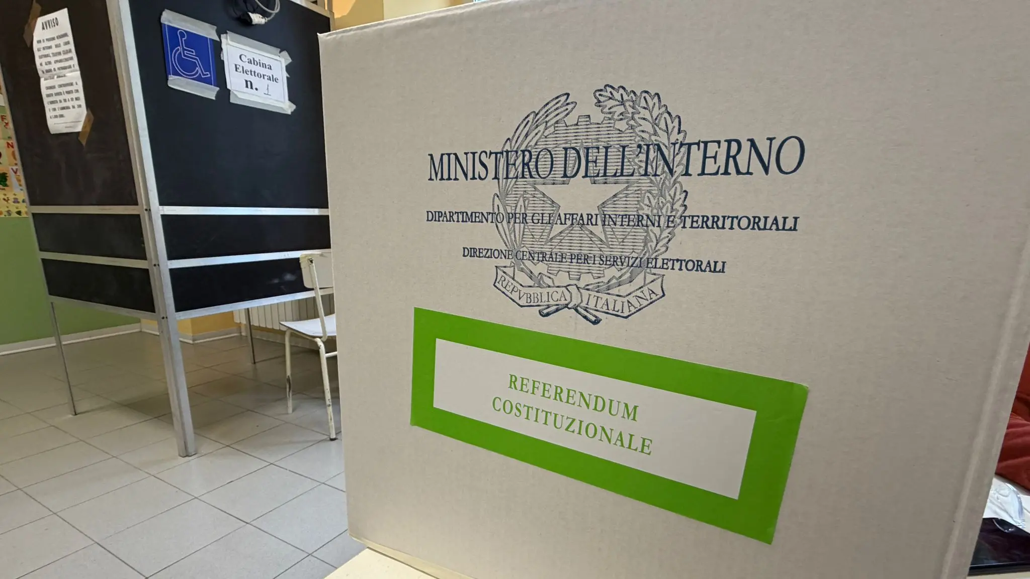 <p>Referendum giustizia, alle 23 l’affluenza è al 46%: Calabria sotto la media nazionale, alle urne circa il 36%</p>