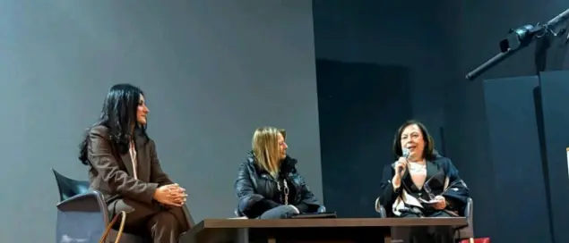 Gli studenti del Polo liceale di Locri incontrano\u00A0Simona Lo Iacono\u00A0autrice di “Virdimura”\n