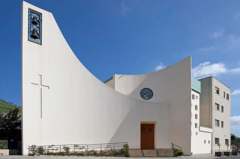 L’ostensione della riproduzione fotografica della Sacra Sindone a Catanzaro: fede, scienza e comunità nella parrocchia Santa Maria della Pace