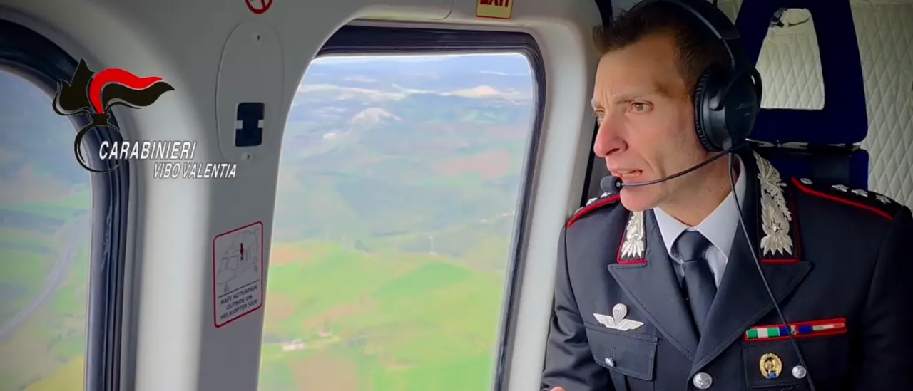 Maltempo, sorvoli dei carabinieri nelle Serre vibonesi per monitorare le frane. Il VIDEO\n