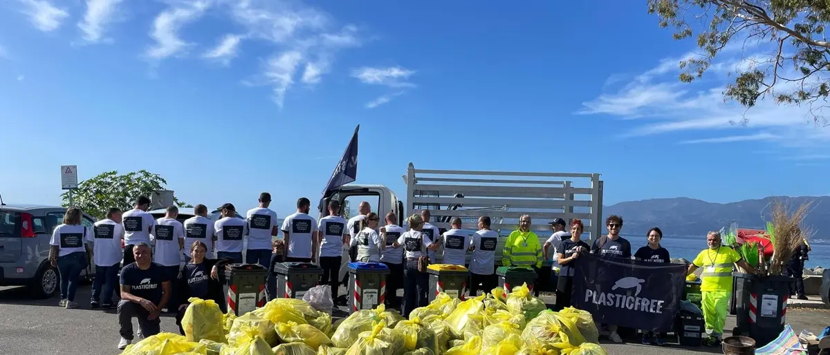 Detenuti del carcere di Reggio Calabria in campo con Plastic Free e Seconda Chance\u00A0\n