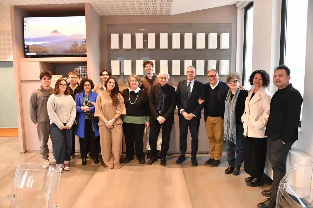 Architettura e Design per Gianni Versace al Museo Archeologico Nazionale di Reggio\n