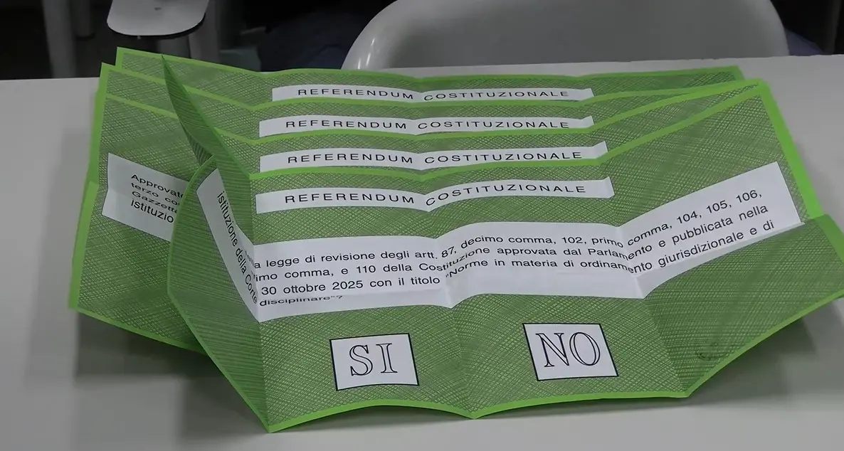 <p>Referendum Giustizia: <span style=\"color:hsl(0, 75%, 60%);\">vince il No</span>, supera il 54%. Meloni: «Rispettiamo la decisione degli italiani» – LIVE</p>